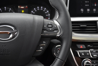 2017款传祺GA8 1.8T 280T自动尊享版