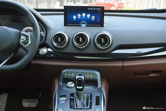 2018款WEY P8 尊享型