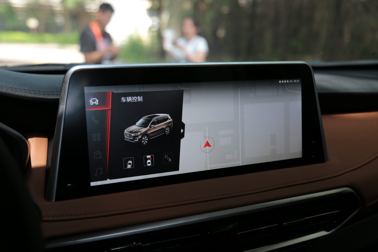 2017上汽大通D90 2.0TGI自动四驱高配版