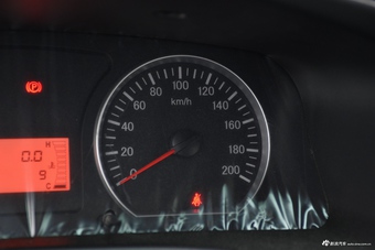 2017款东风风行菱智V3 1.5L 7座 手动标准型