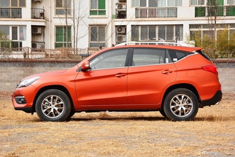 2018款比亚迪宋1.5TID自动智联尊荣型