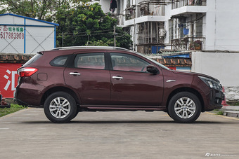 2016款启辰T70 2.0L手动睿趣版