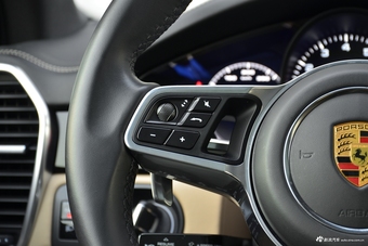 2018款卡宴3.0T自动