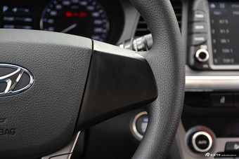 2017款名图1.8L自动智能型GLS