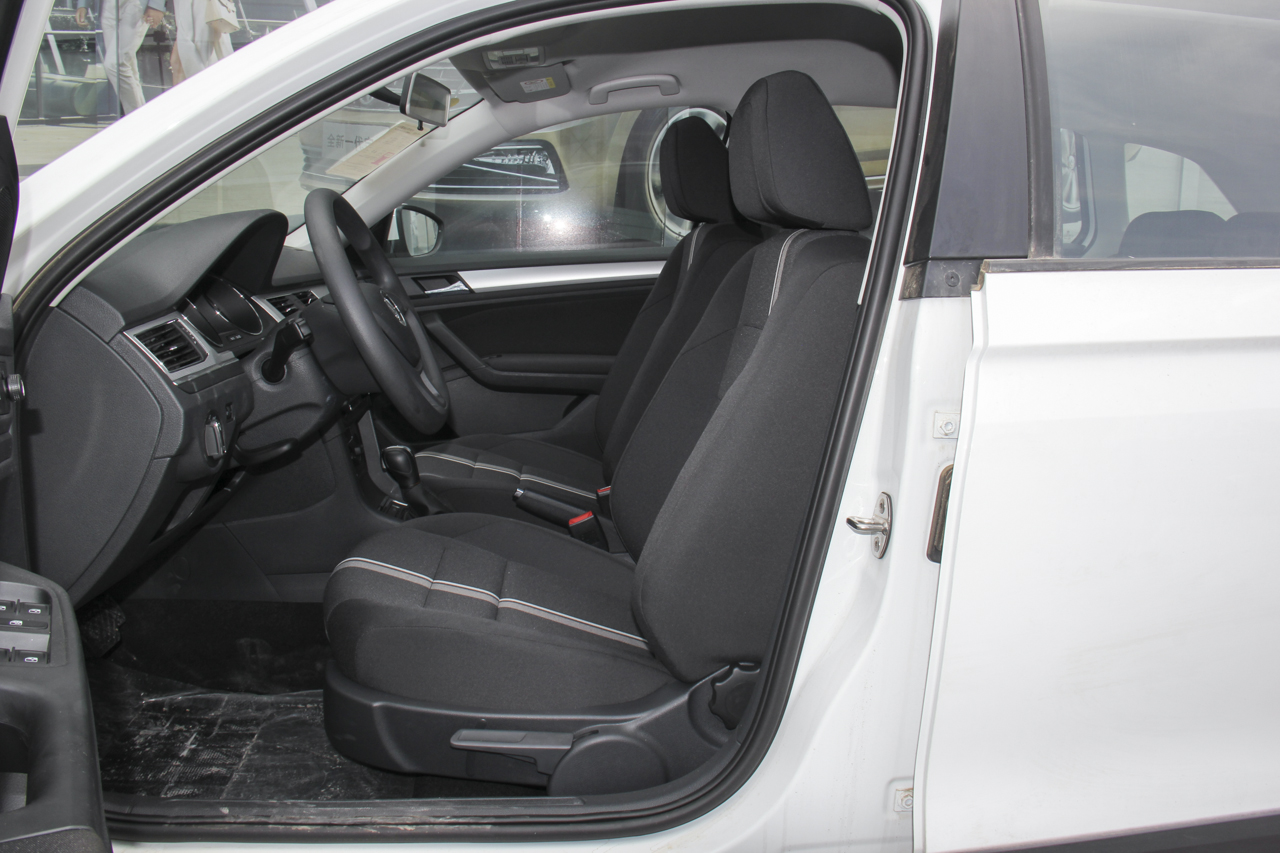 2018款蔚领1.5L自动时尚型