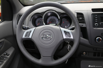 2016款黄海N1 2.8T手动柴油两驱运动版JE493ZLQ4CB