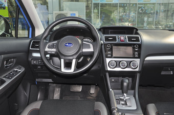 2016款斯巴鲁XV 2.0L自动进取版