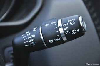 2016款揽胜运动版3.0自动V6 SC HSE