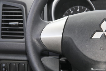 2018款劲炫ASX 2.0L自动精英版