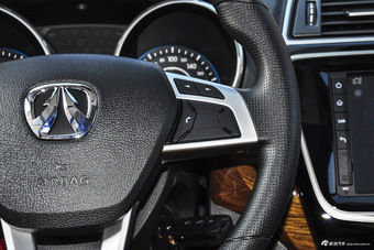 2016款北汽威旺S50 1.5T手动欢动版超越型