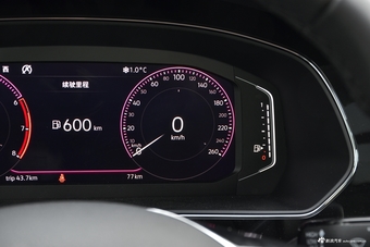 2019款帕萨特2.0T自动尊贵版380TSI 