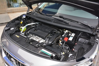 2017款标致4008 1.8T自动380THP精英版