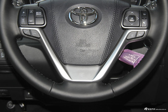 2018款汉兰达2.0T自动两驱豪华版7座