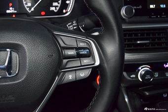 2018款雅阁1.5T自动尊贵版260TURBO