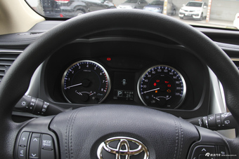 2018款汉兰达2.0T自动两驱精英版7座