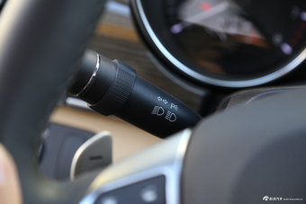 2016款哈弗H9 2.0T自动标准型7座