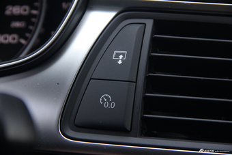 2017款奥迪A6L 1.8L自动TFSI 舒适型 