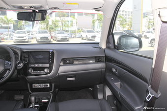 2018款欧蓝德2.4L自动四驱豪华版7座