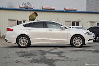 2017款福特蒙迪欧1.5T自动时尚型