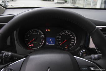 2018款欧蓝德2.0L自动两驱嘉乐版7座