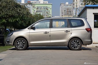 2016款风行S500 1.5L手动尊享型