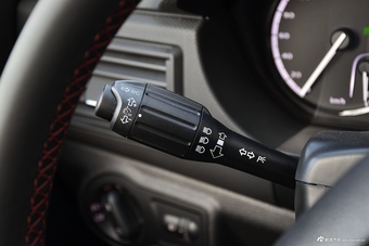 2017款观致5 1.6T自动尊贵型