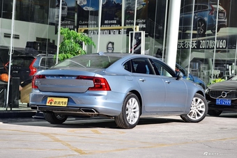 2018款沃尔沃S90 2.0T自动T5智远版