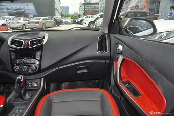 2017款海马S5强动力版1.5T手动豪华型