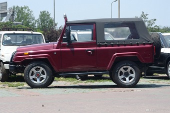 2016款战旗2.0L手动角斗士豪华型 国V