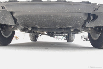 2016款撼路者2.0T自动两驱豪华版汽油 珠光白