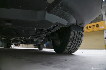 2015款哈弗H6运动版1.5T自动两驱尊享型