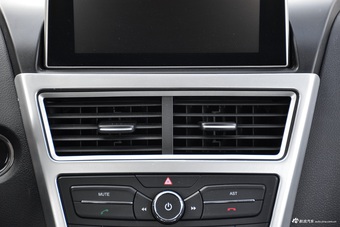 2017款奔腾X40 1.6L自动