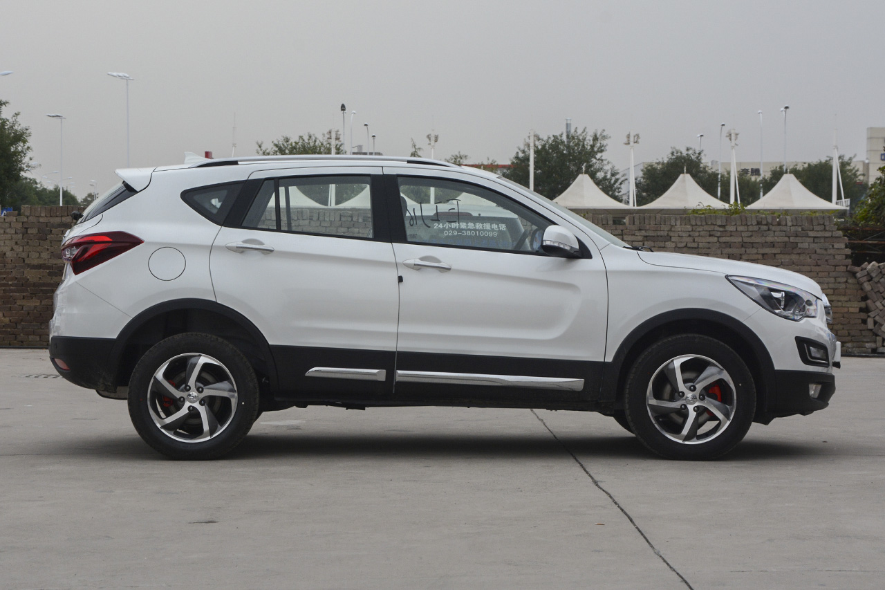 2018款海马S5 1.5T手动豪华型