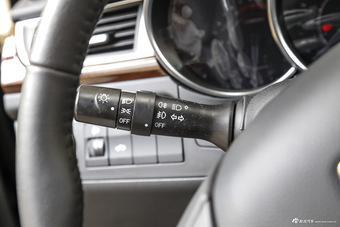 2015款众泰Z500 1.5T 手动尊贵型