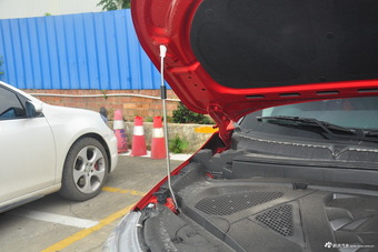 2016款东南DX3 SRG 1.5T手动旗舰型