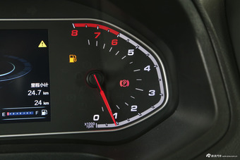 2016款瑞虎7 1.5T手动耀目版