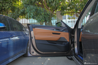 2018款宝马6系GT 630i 豪华设计套装