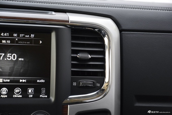 2017款RAM 1500 Laramie 5.7L豪华版