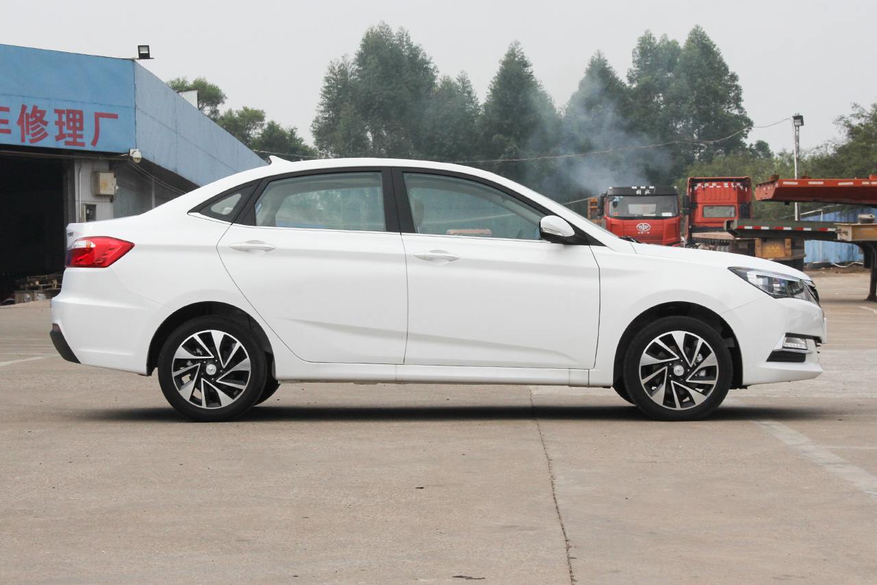 2016款悦翔V7 1.6L自动乐趣型国IV