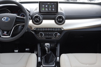 2016款昌河Q35 1.5L手动舒适炫酷版