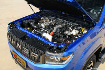 2017款黄海N3 2.5T手动两驱运动版XD25T5