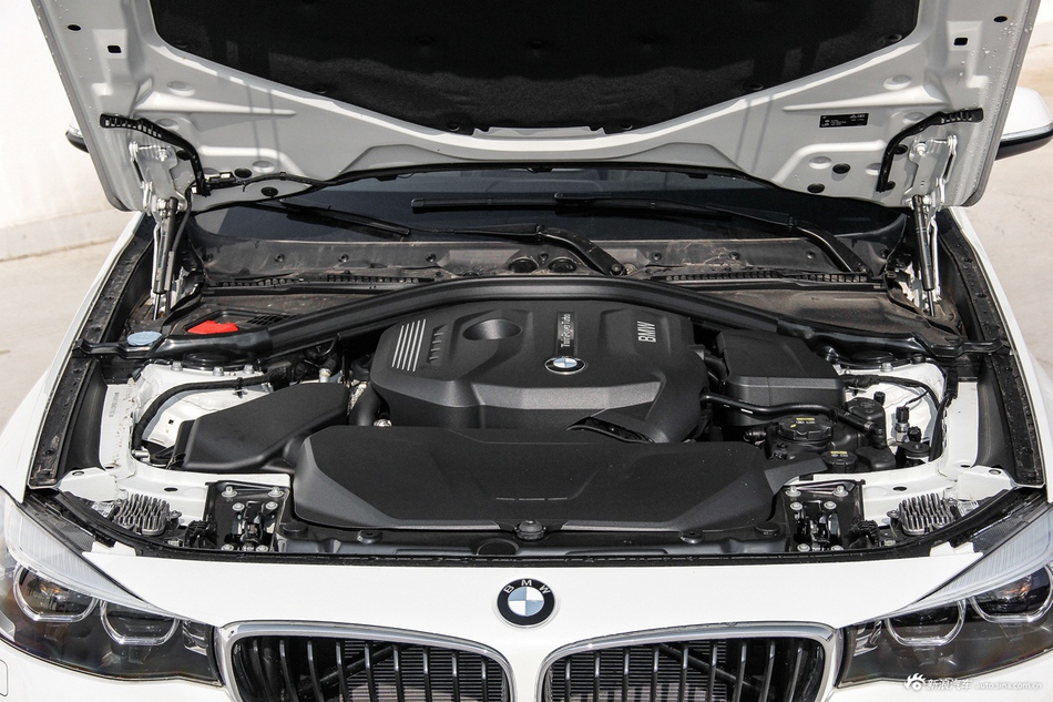 2017款宝马3系GT 2.0L自动320i M运动型
