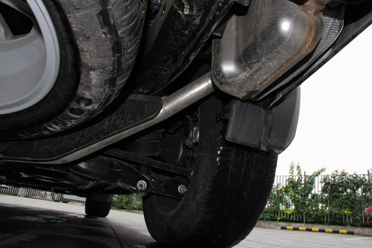 2016款第四代发现3.0T自动SC曜黑典藏版 SE