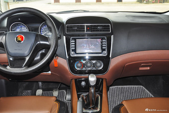 2016款景逸X5 1.8T手动尊享型 珍珠白