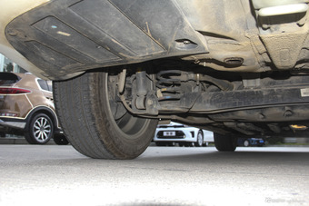 2017款起亚K2 1.6L自动Premium三厢