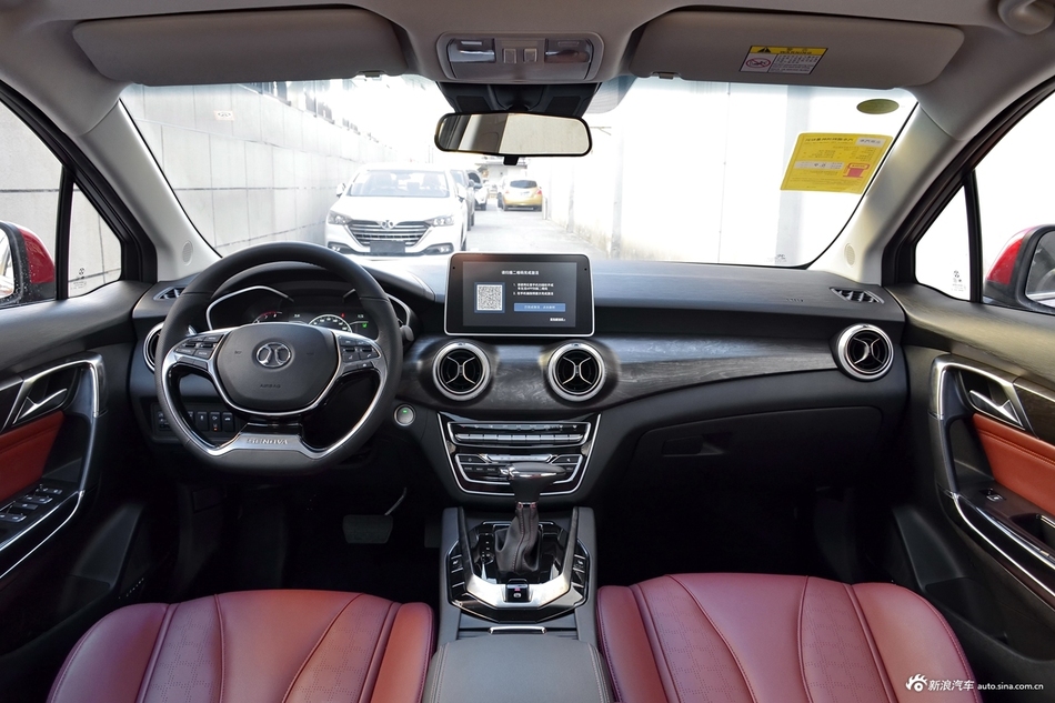 2018款北汽绅宝D50 1.5L CVT尊享智联版