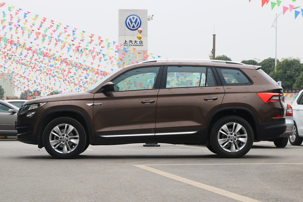 2017款柯迪亚克1.8T自动330TSI两驱舒适版5座 