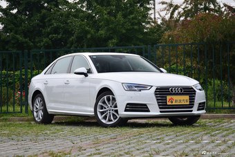 2017款奥迪A4L 2.0T自动40TFSI风尚型