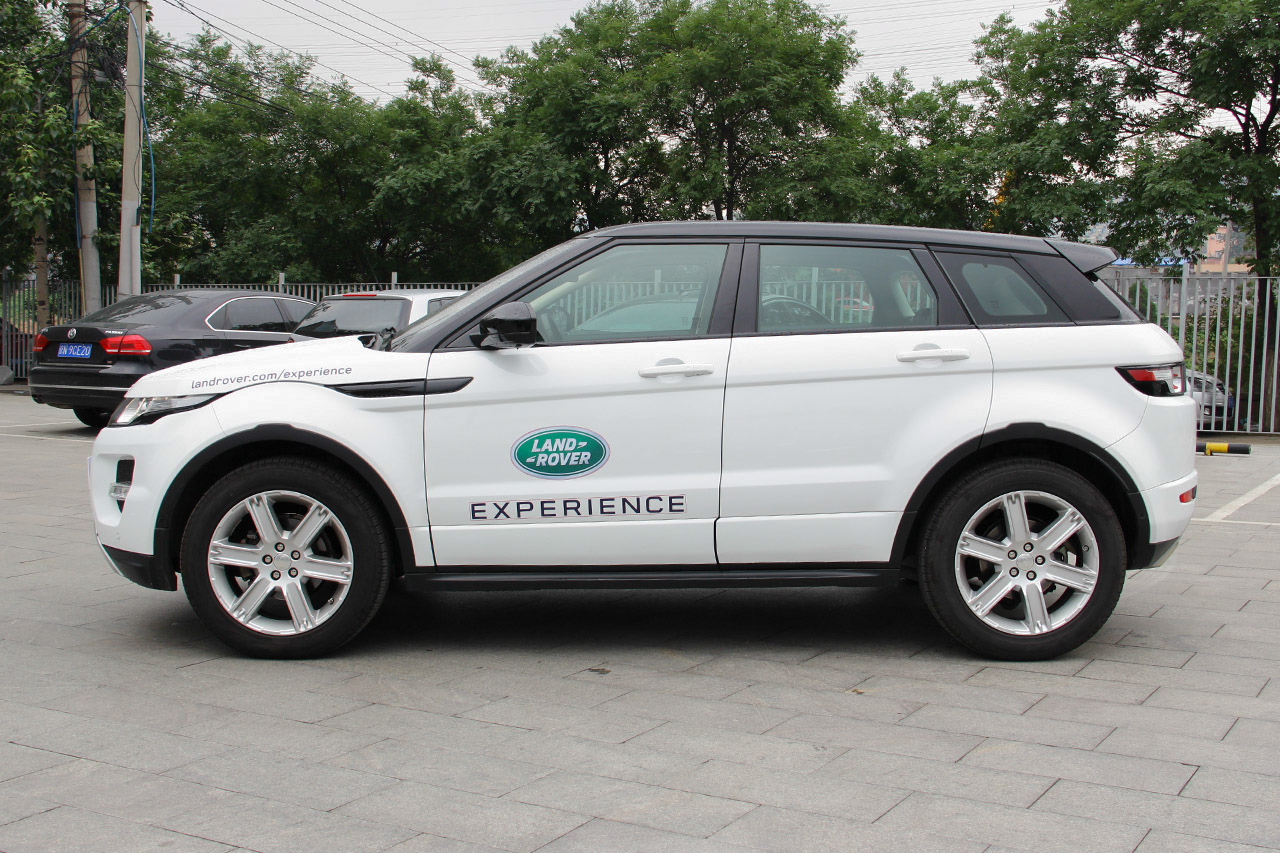 2015款揽胜极光2.0T自动锐动版