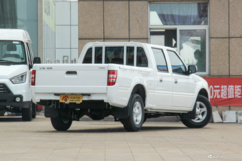 2016款宝典2.4L手动新时尚汽油两驱标准货箱普通款4G69